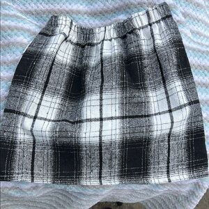 Classic Black and White Plaid Skirt